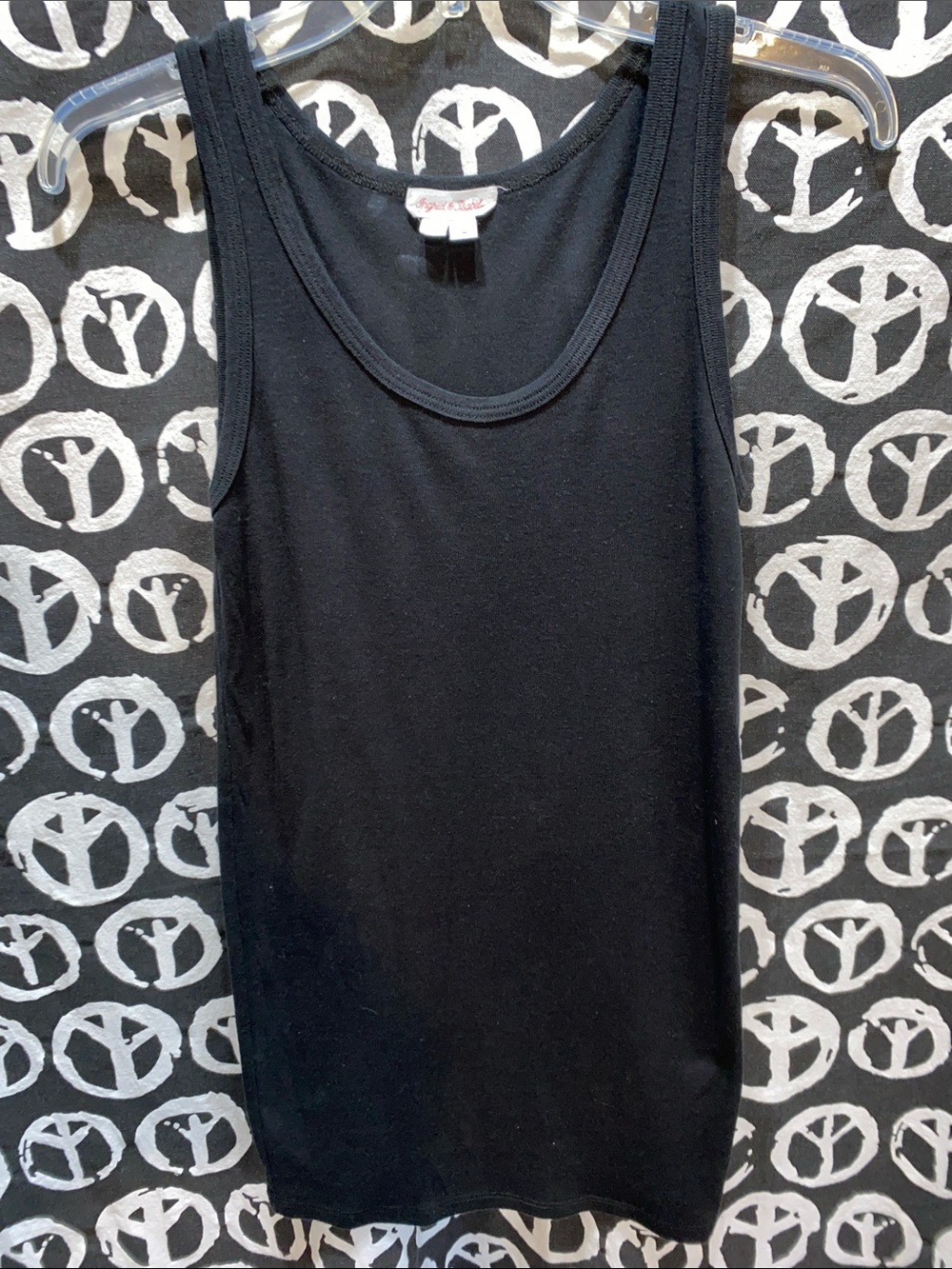 INGRID & ISABEL BLACK SCOOP NECK TANK SZ S